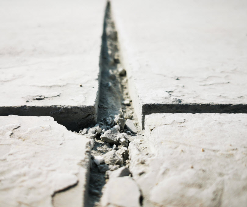 Expansion joint on the floor